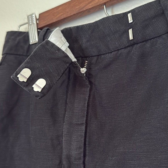 Wilfred Linen Blend Shorts - Picture 2 of 5